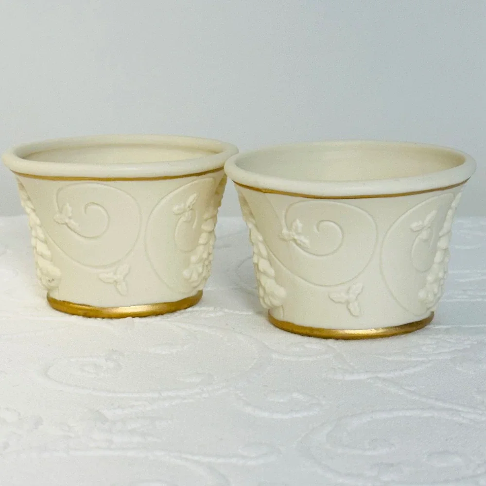 2 Vintage Y2K Yankee Candle Cream Bisque Porcelain Christmas Tea Light Holders